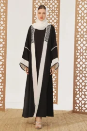 Black Arabic Shrug Abaya - Image 4